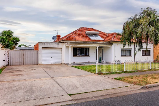 18 First Avenue, Seaton, SA 5023