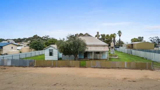 18 Fourth Street, Arthurton, SA 5572