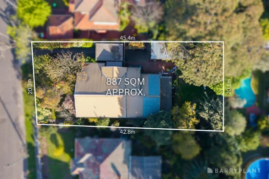 18 Gilbert Road, Ivanhoe, Vic 3079