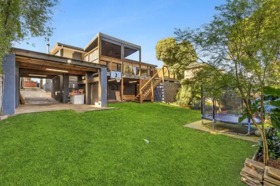 18 Glengarwyn Road, Leopold, Vic 3224