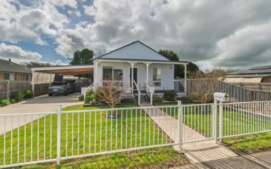 18 Gunner Street, Camperdown, Vic 3260