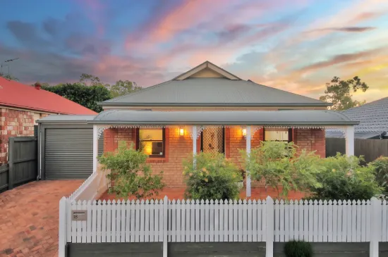 18 Hannam Crescent, Forest Lake, Qld 4078