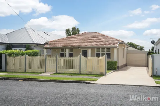 18 Harle Street, Hamilton South, NSW 2303