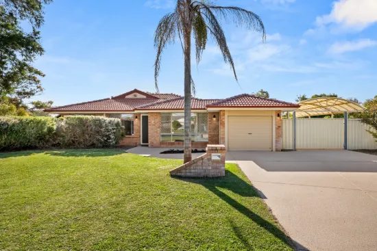 18 HAZLETT PLACE, Waikiki, WA 6169