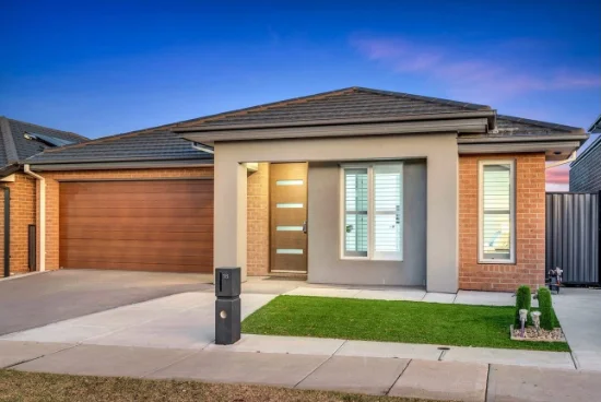 18 Highpark Circuit, Craigieburn, Vic 3064