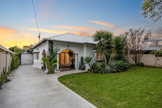18 Hillsley Avenue, Everard Park, SA 5035