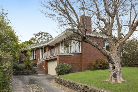 18 Howitt Drive, Templestowe Lower, Vic 3107
