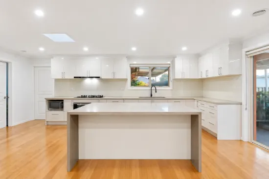 18 Huntsman Drive, Noble Park, Vic 3174