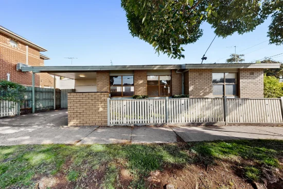 18 Hutcheson St, Moonee Ponds, Vic 3039