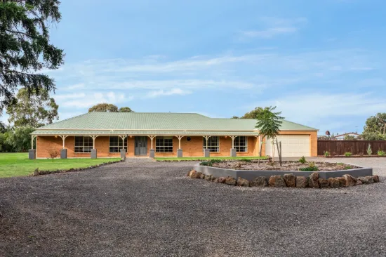 18 Inverlochy Drive, Bannockburn, Vic 3331