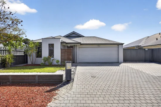 18 Jennapullin Cres, Ellenbrook, WA 6069 - For Rent