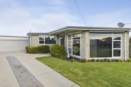 18 John Crescent, Colac, Vic 3250