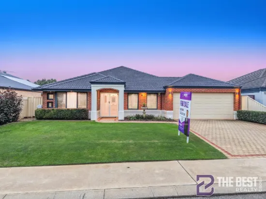 18 Kalari Drive, Wattle Grove, WA 6107