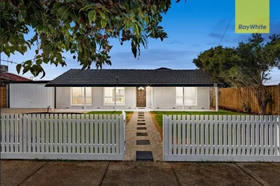 18 Kamil Street, Melton South, Vic 3338