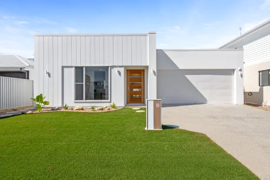 18 Keel Crescent, Pelican Waters, Qld 4551