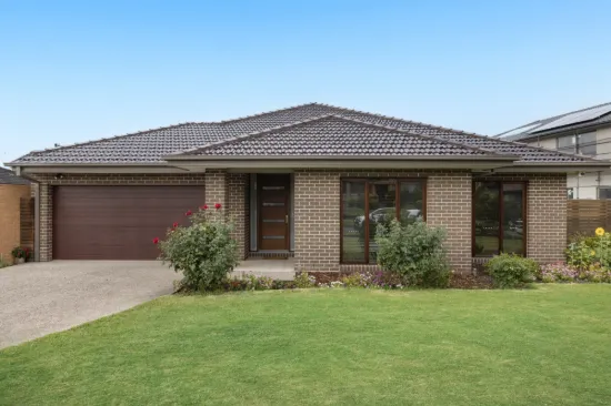 18 Kooringa Crescent, Wheelers Hill, Vic 3150