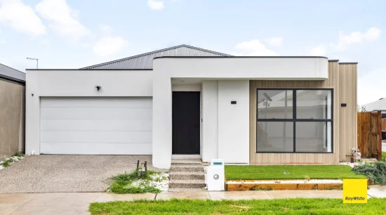 18 Kurrajong Road, Mickleham, Vic 3064