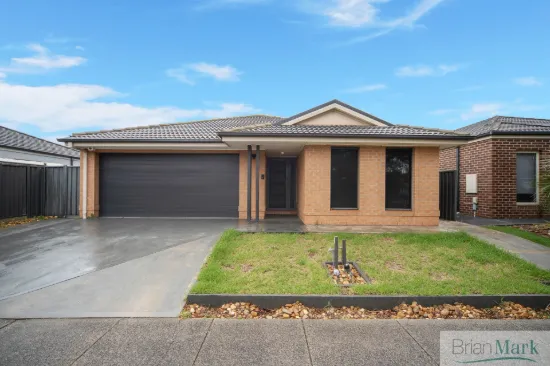 18 Landmark Crescent, Manor Lakes, Vic 3024