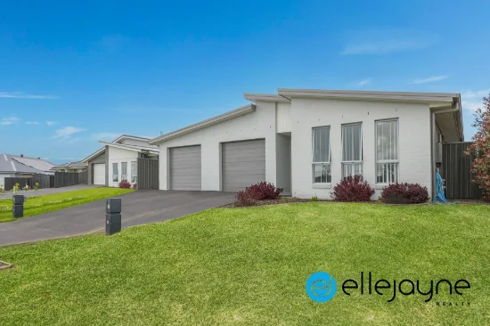 18 Loch Lomond Av, Heddon Greta, NSW 2321