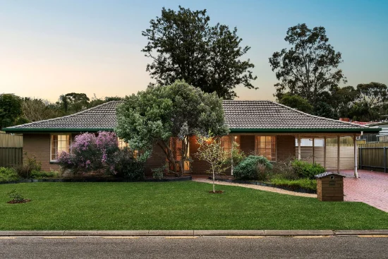18 London Road, Aberfoyle Park, SA 5159 - For Sale