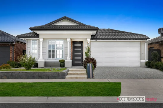 18 MARGOT CIRCUIT, Kalkallo, Vic 3064