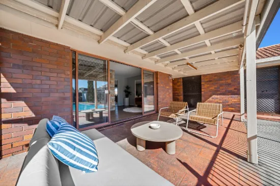 18 McIlwain Drive, Mermaid Waters, Qld 4218-Image