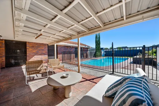 18 McIlwain Drive, Mermaid Waters, Qld 4218-Image