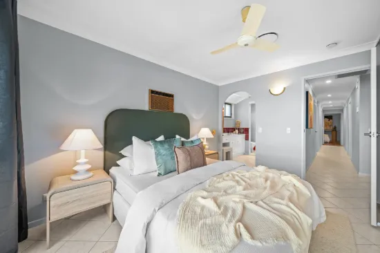 18 McIlwain Drive, Mermaid Waters, Qld 4218-Image