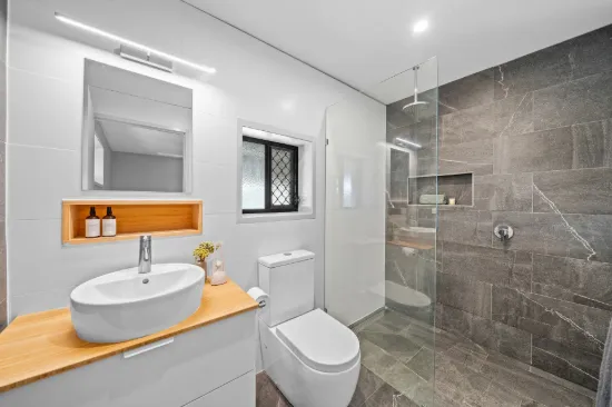 18 McIlwain Drive, Mermaid Waters, Qld 4218-Image