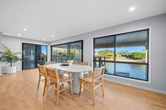 18 McIlwain Drive, Mermaid Waters, Qld 4218-Image