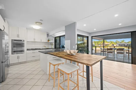 18 McIlwain Drive, Mermaid Waters, Qld 4218-Image