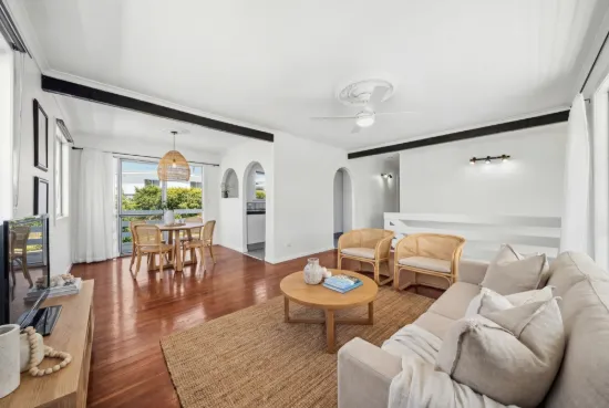18 Mentone Avenue, Bundall, Qld 4217