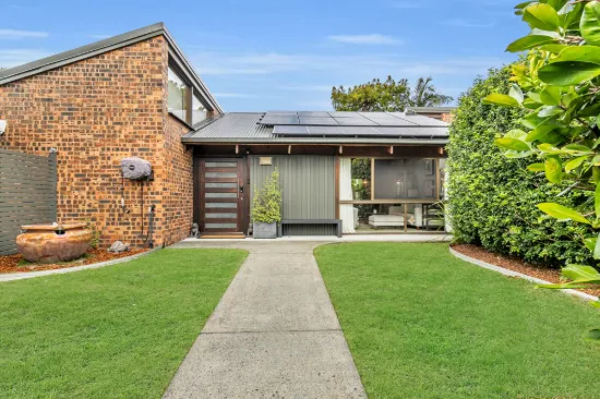 18 Montanus Drive, Bellbowrie, Qld 4070