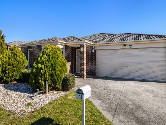 18 Montdami Way, Carrum Downs, Vic 3201