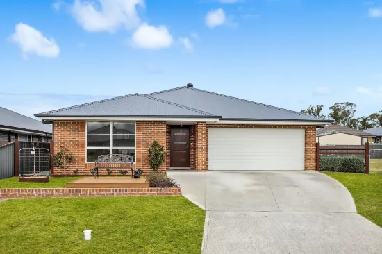 18 Morris Place, Marulan, NSW 2579