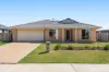 18 Myrtleford Crescent, Cambooya, Qld 4358