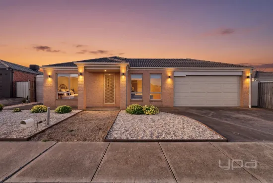 18 Oakpark Drive, Harkness, Vic 3337