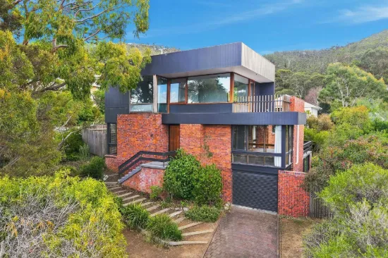 18 Orana Place, Taroona, Tas 7053