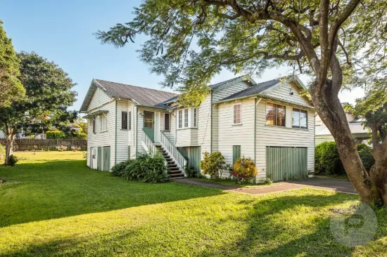 18 Owen Street, Wooloowin, Qld 4030
