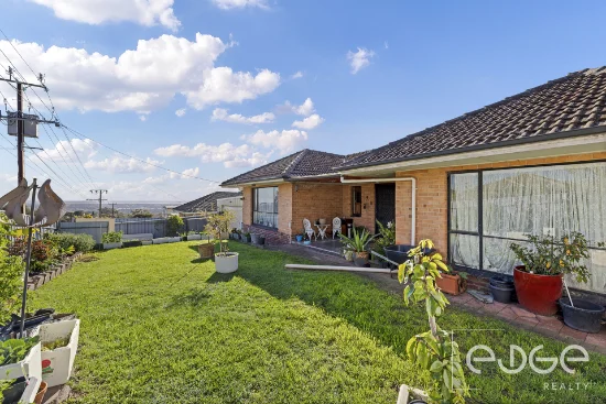 18 Parslow Road, Para Hills, SA 5096