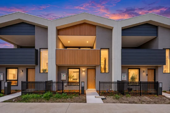 18 Pottersfield Walk, Officer, Vic 3809 - For Sale