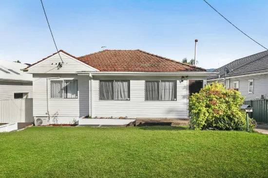 18 Preston Street, Figtree, NSW 2525