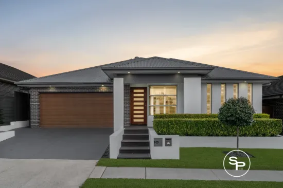18 Richards Loop, Oran Park, NSW 2570