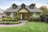 18 Rochester Road, Canterbury, Vic 3126