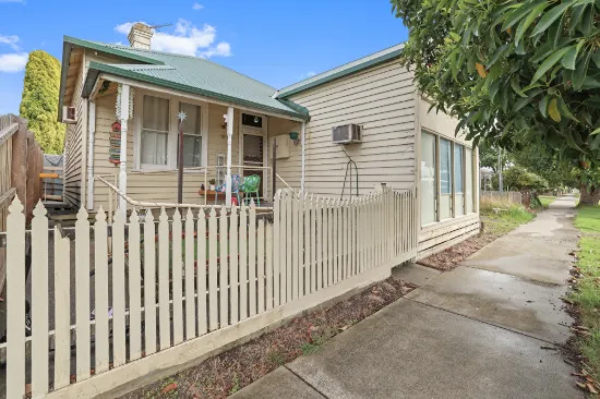 18 Roughead Street, Leongatha, Vic 3953