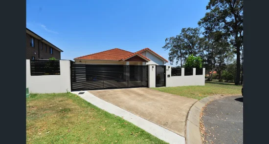 18 Sakarben Street, Eight Mile Plains, Qld 4113