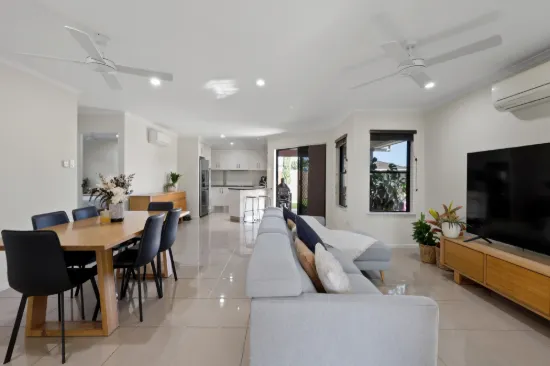 18 Salisbury Place, Ooralea, Qld 4740
