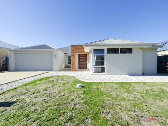 18 Sapphire Chase, Wellard, WA 6170