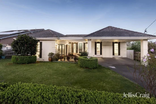 18 Sassafras Drive, Templestowe Lower, Vic 3107 - For Sale