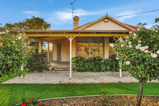 18 Seaby Street, Stawell, Vic 3380